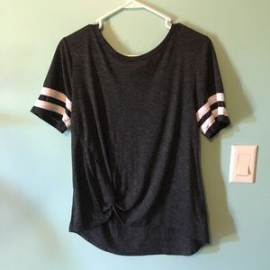 tied t-shirt